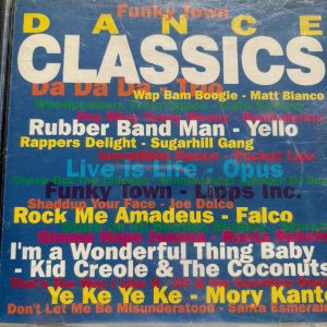 Dance Classics : Funky Town : Various Artists : CD