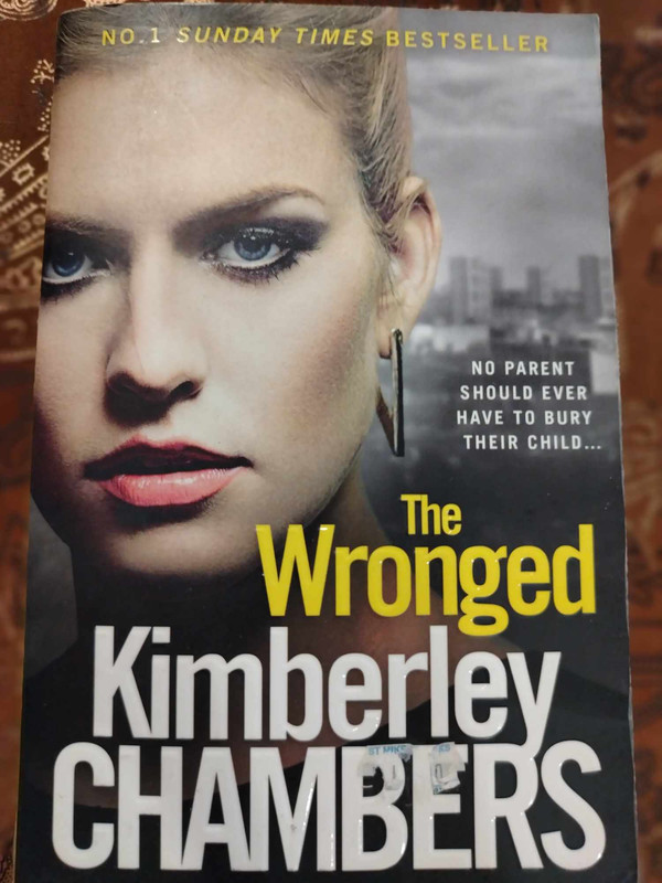 The Wronged : Kimberley Chambers : Crime / Drama : BOOK : VG