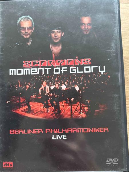 Scorpions Moment of Glory Live : Scorpions : Music / Rock Concert : DVD