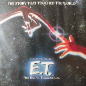E.T. the Extra-Terrestrial : Steven Spielberg : Sci-Fi/Adventure/Family : VHS