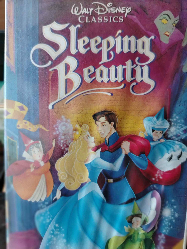 Sleeping Beauty : Clyde Geronimi : Fantasy/Animation/Romance : VHS