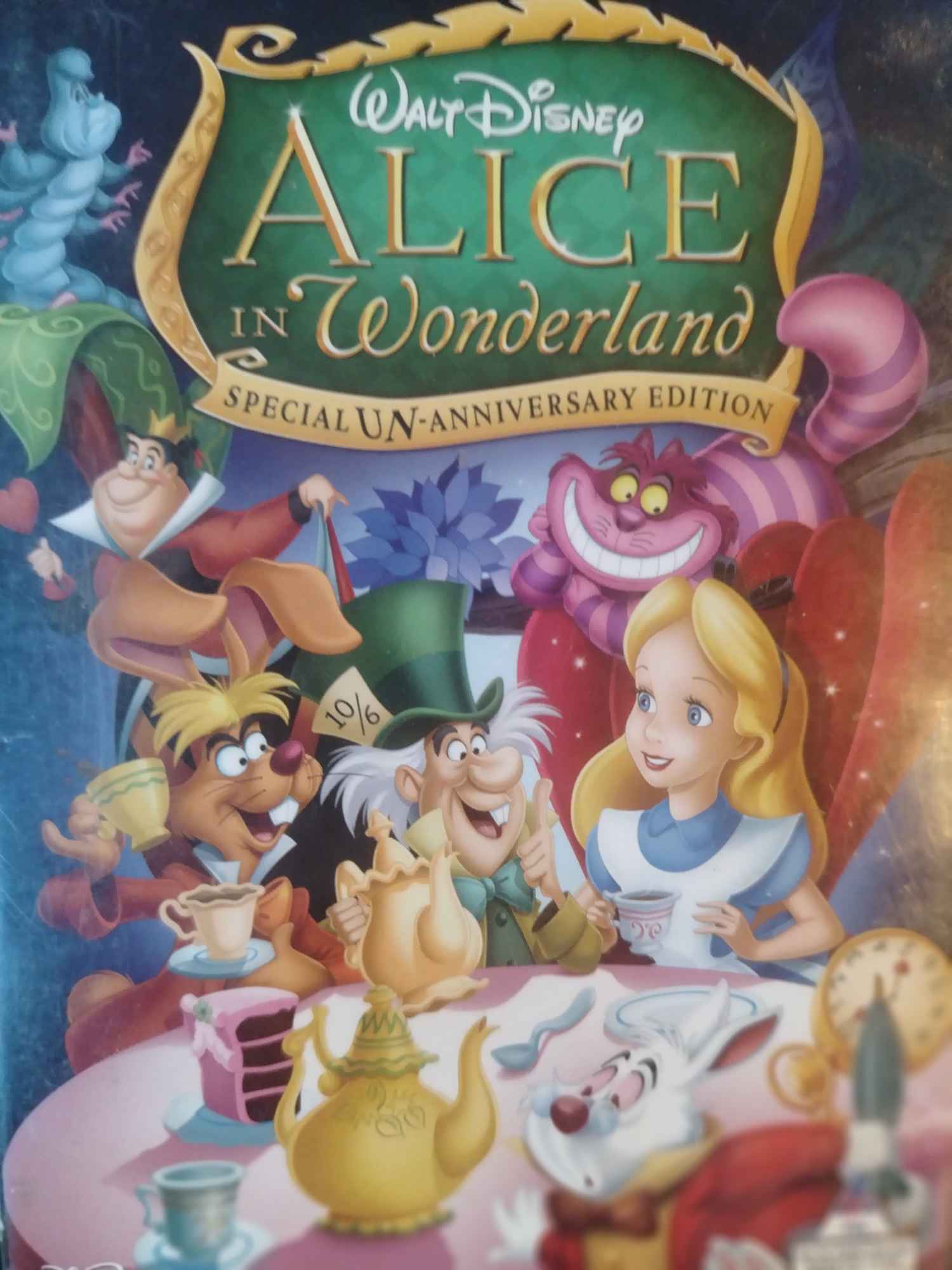 Alice in Wonderland : Tim Burton : Family/Fantasy : DVD